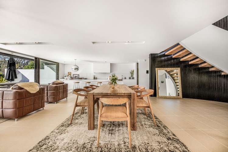 303 Beach Road Campbells Bay_13