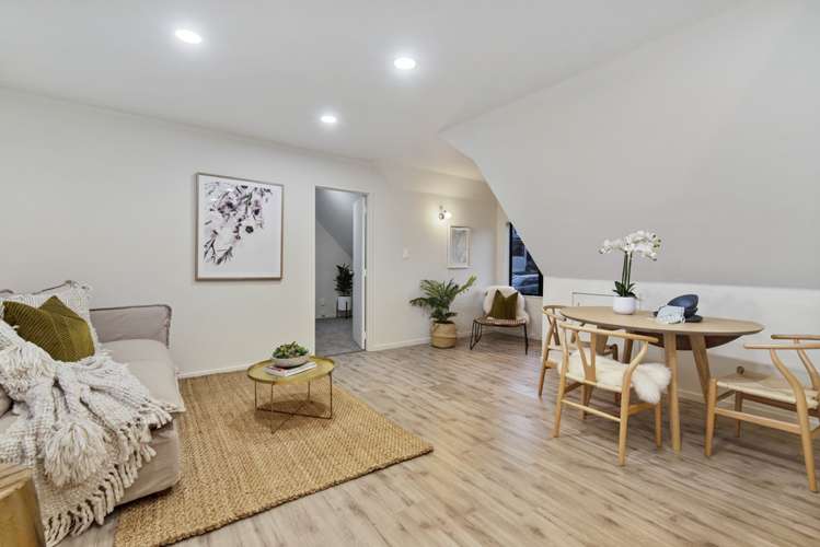 8a Landseer Place Blockhouse Bay_11