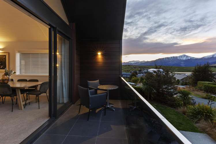 37 McAdam Drive Jacks Point_26