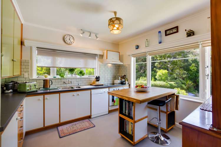 230 Godley Road Titirangi_5