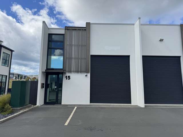 15/3 Oracle Drive Albany_1