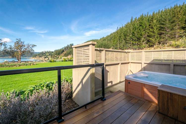 76 Te Tio Terrace Port Underwood_16