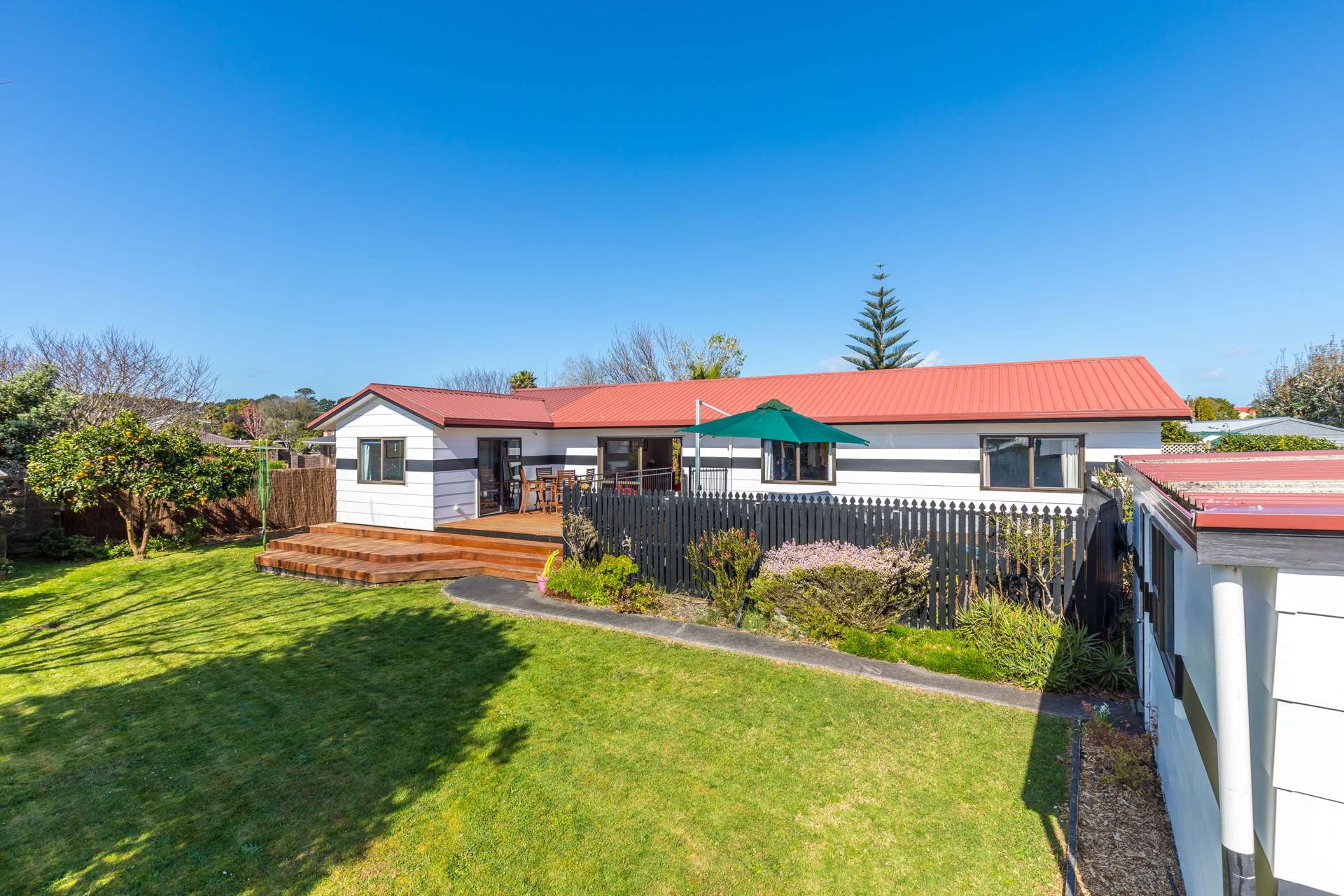 8 Harbour Crest Drive Waiuku_0