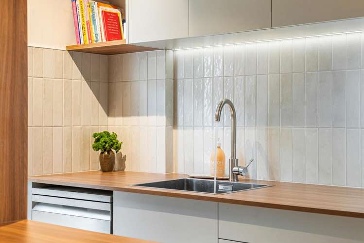 2/2 Herne Bay Road Herne Bay_5