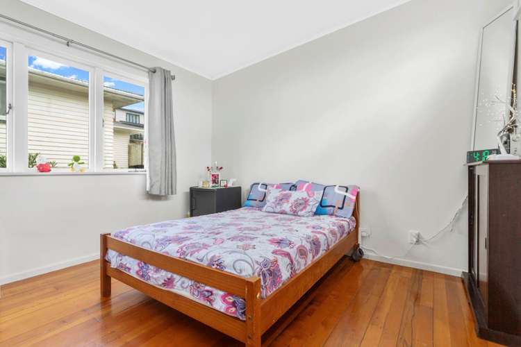 8 Parfitt Street Mount Roskill_11