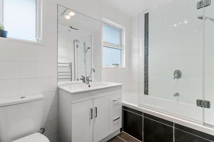 34 Mcphail Street Birkdale_13