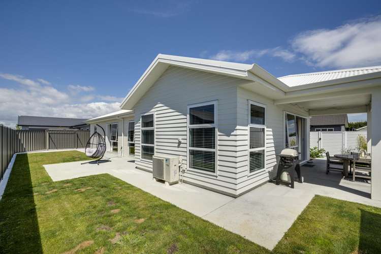 25 Wai Whatu Street Meeanee_9