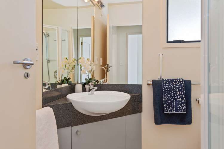 30 Whitewash Head Road Scarborough_20