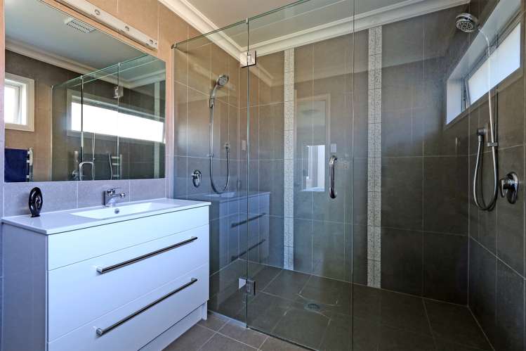 15 Akaroa Road Poraiti_9