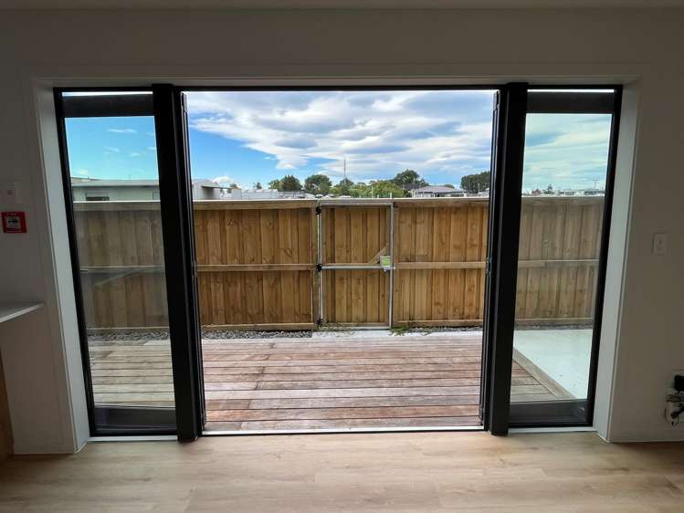 10/1 Lake Bryndwr Lane Burnside_4