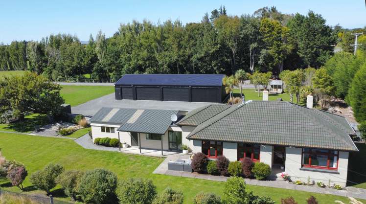 99 Black Road Otatara_24