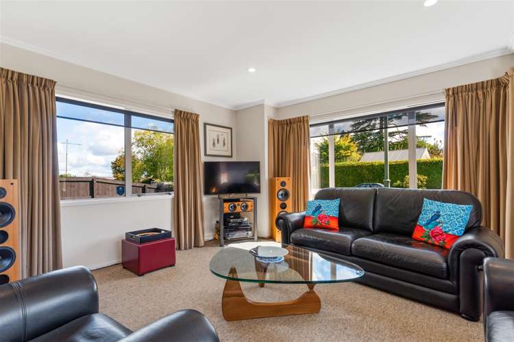 76 Covent Drive Stoke_19