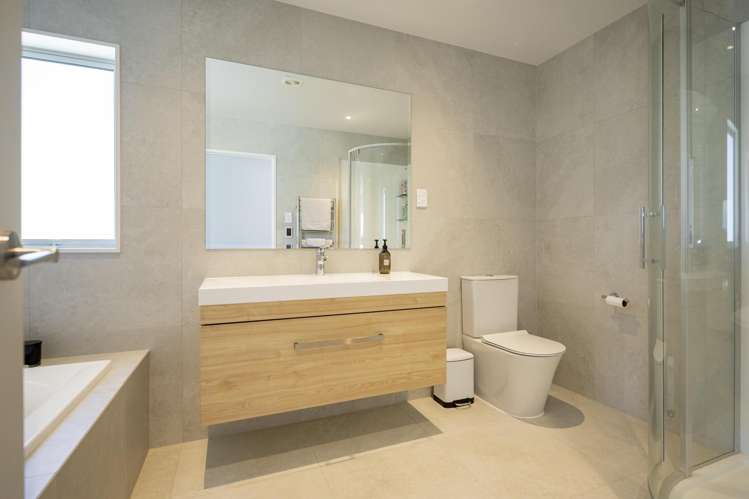 155D Bonair Crescent Millwater_13