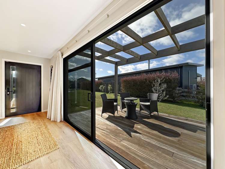135 Lisland Drive Kinloch_24