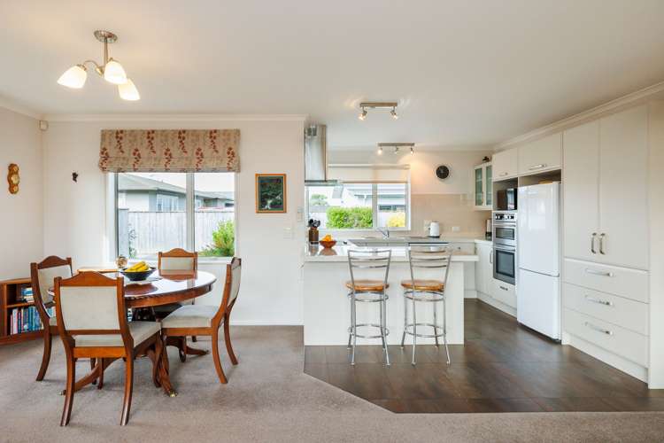 128a Warwick Street Feilding_6