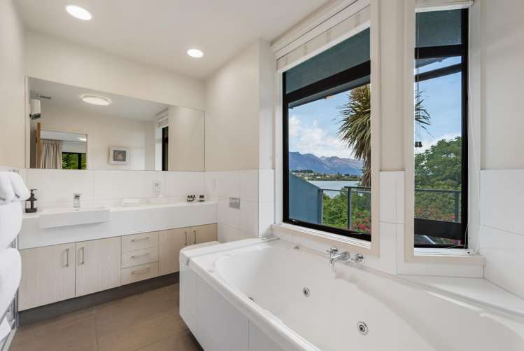 12/151 Frankton Road Queenstown_23
