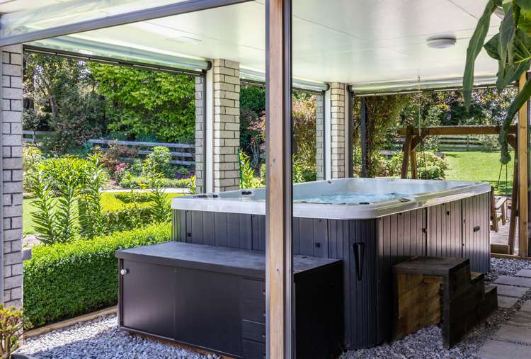 52 Whakaroa Road Kinloch_8