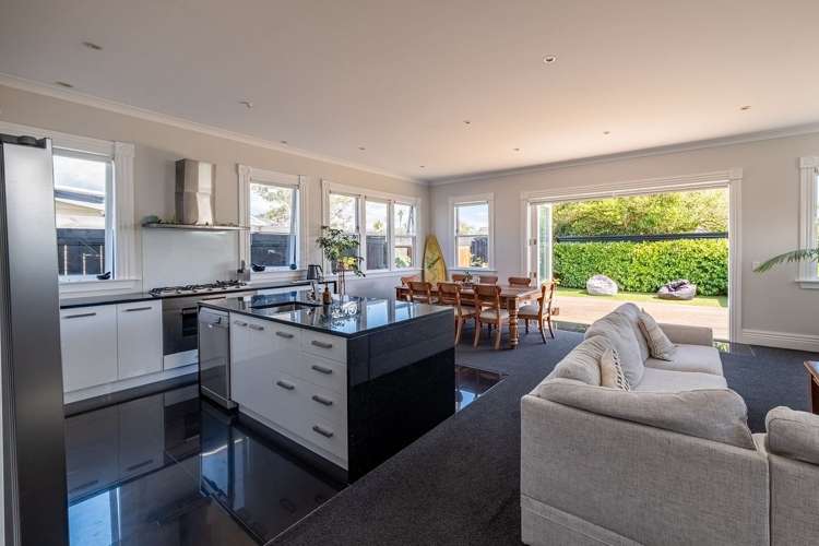 2 Adelaide Street Petone_5