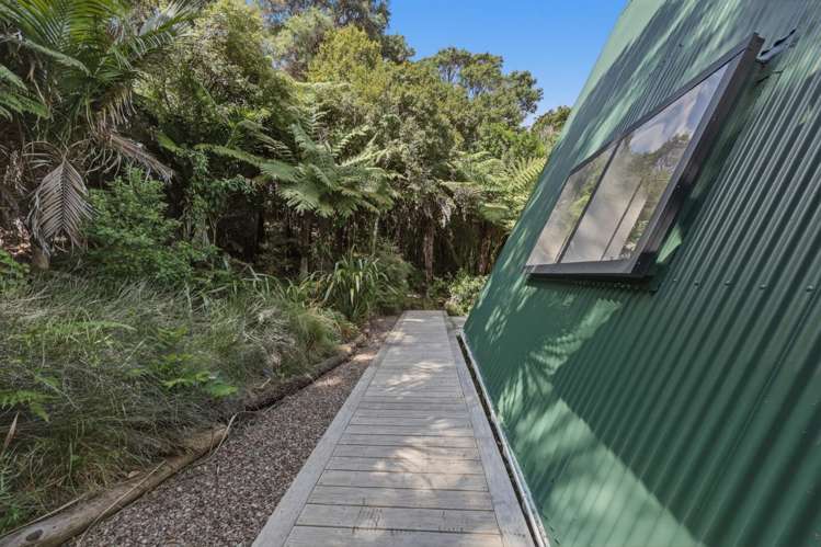 19 Crescent Road West Ostend_30