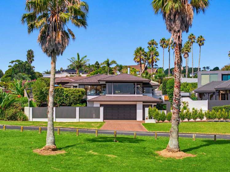 2 Esther Place Red Beach_24