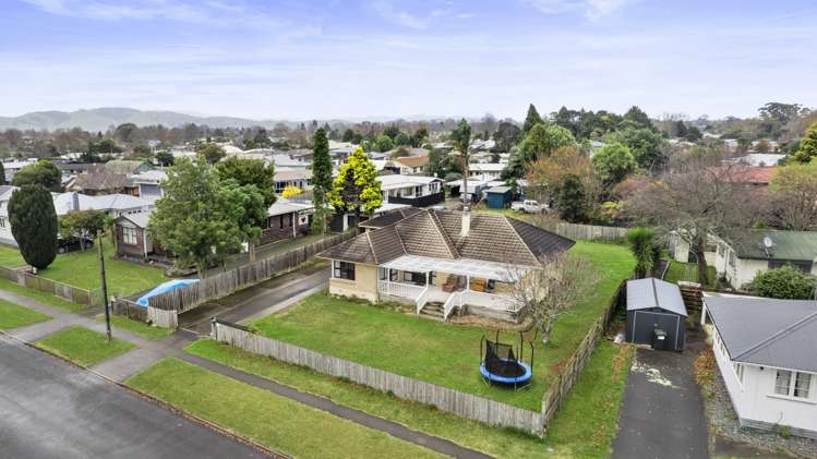 10 Thompson Street Leamington_14