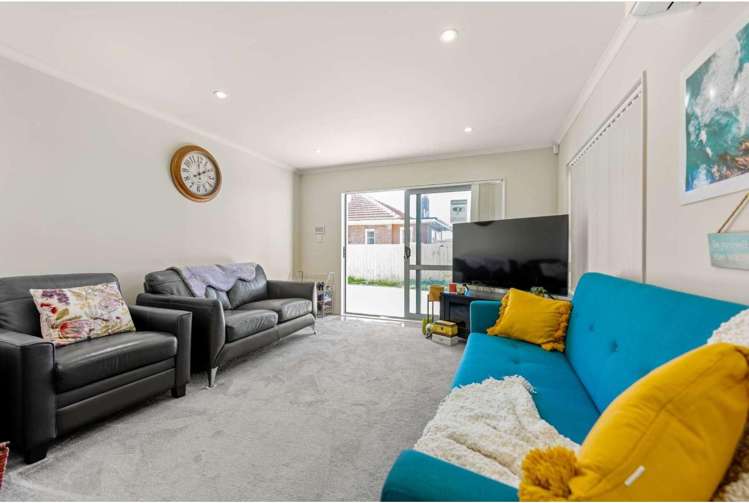 1/267C Shirley Road Papatoetoe_4