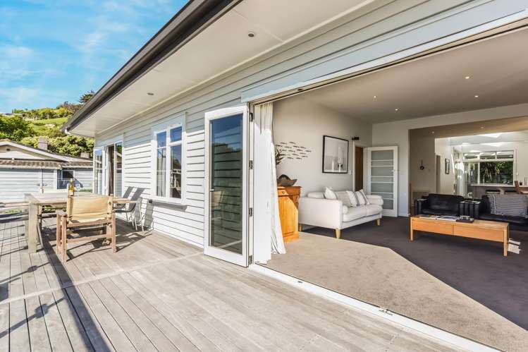 561 Rocks Road, Moana Nelson_11