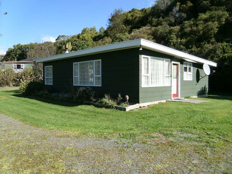 12 Wratten Road Owaka_16