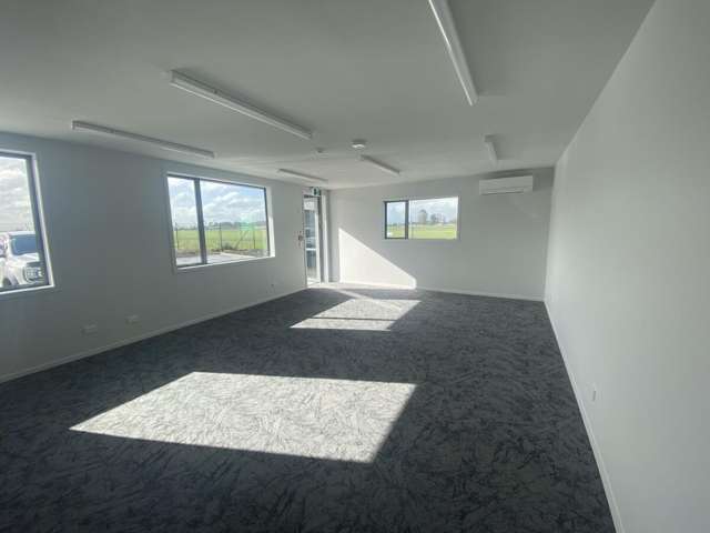 3/137 Ingram Road Rukuhia_4