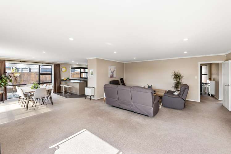 7 Medallion Court Kelvin Grove_5