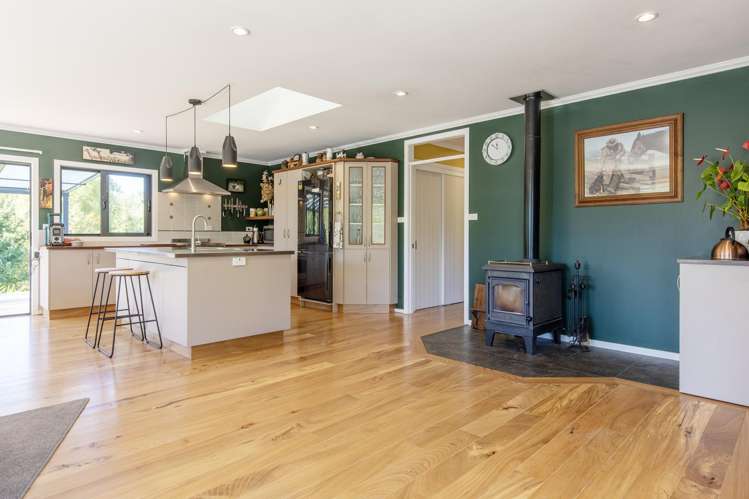 88 Ireland Road Waipawa_8