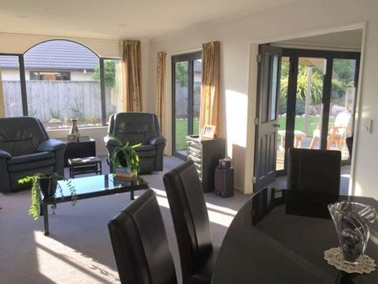 4 Strawberry Grove Richmond_2