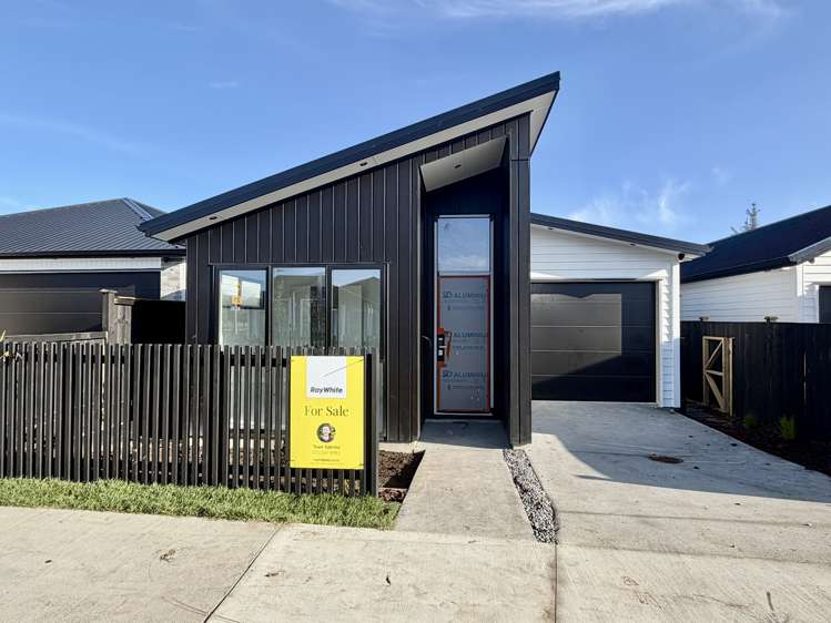 392 Te Taruna Drive_0