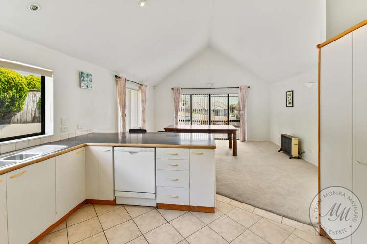 1 Capistrano Mews Goodwood Heights_32