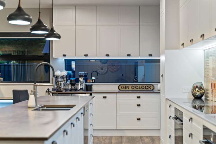 25 Richfield Drive Waikiwi_11