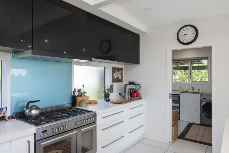 1 Forster Street Tolaga Bay_28