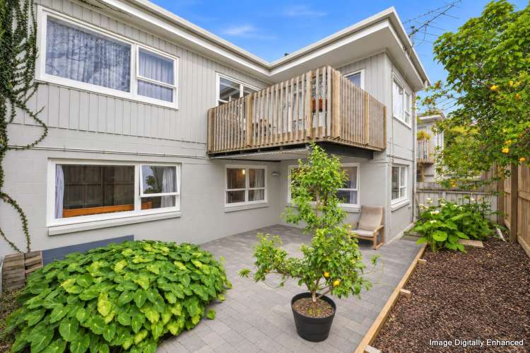 2/7 Owens Road Devonport_6