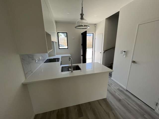 5/241 Don Buck Road 11410_2