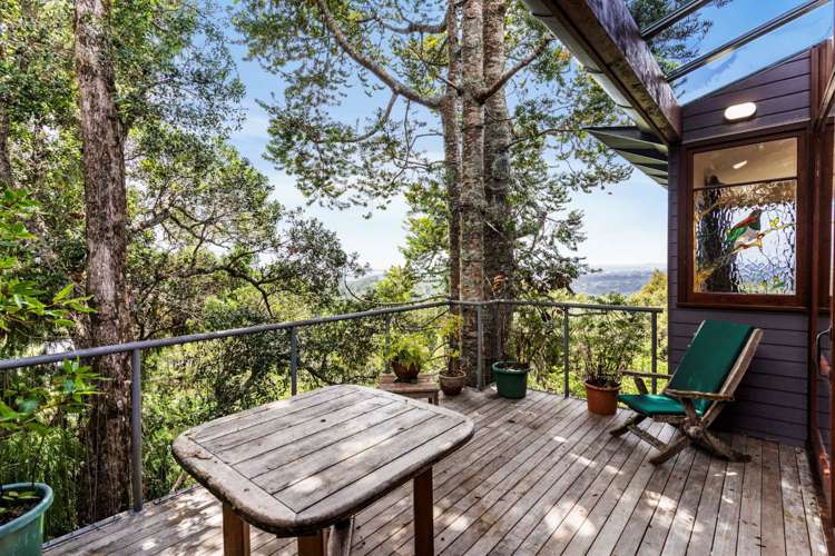 318 Forest Hill Road Waiatarua_21