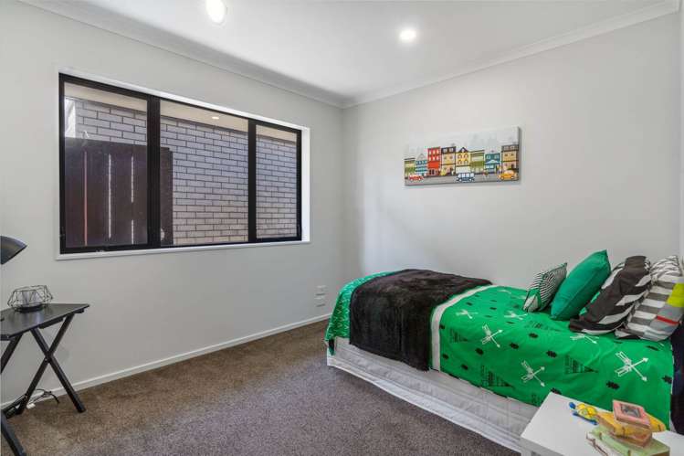 8 Leixlep Lane East Tamaki_14