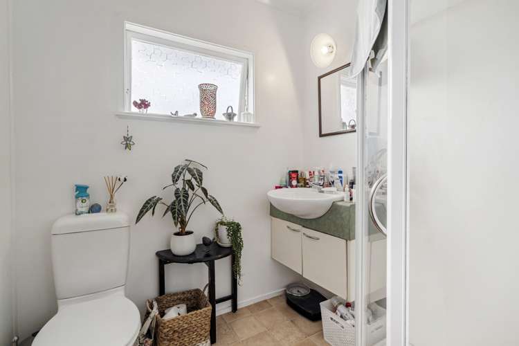 4/12 Aramoana Avenue Devonport_6