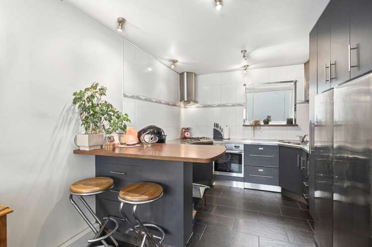 6/1102 Fenton Street Rotorua Central_3