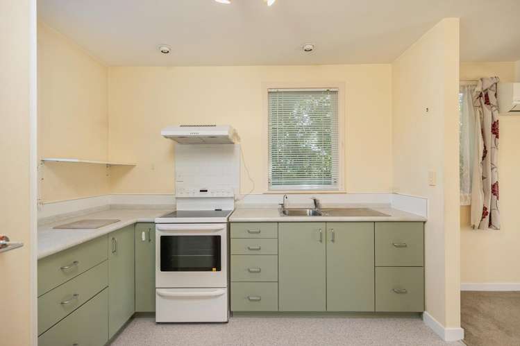 42 Bolton Street Blockhouse Bay_21