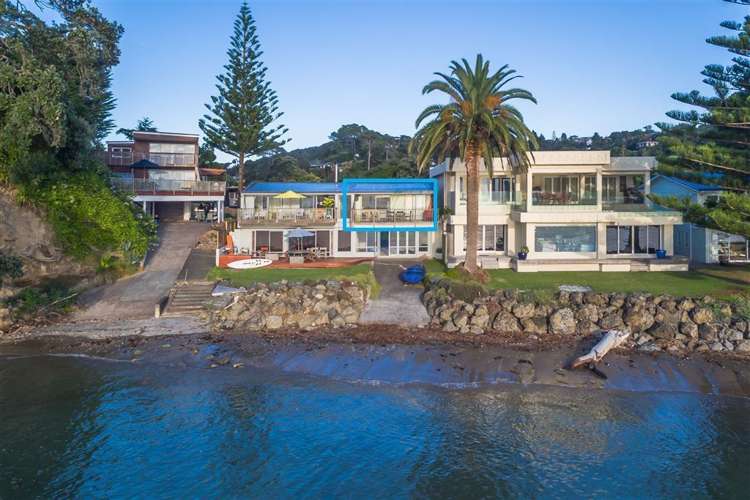 6/4 Arkles Strand Arkles Bay_1