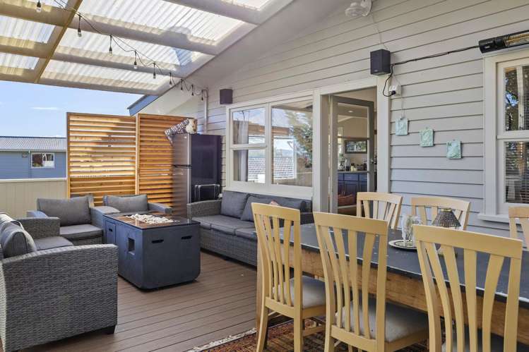 1/15 Charles Crescent Rainbow Point_7