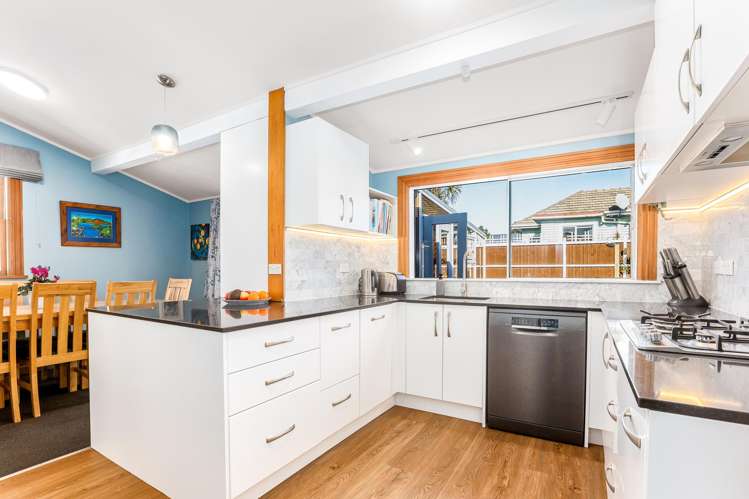 39 Humber Street Island Bay_2