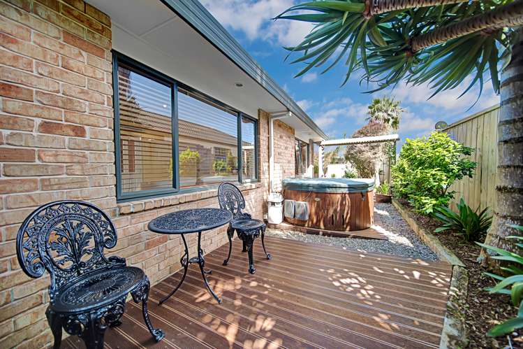 8 Nad Place East Tamaki Heights_23