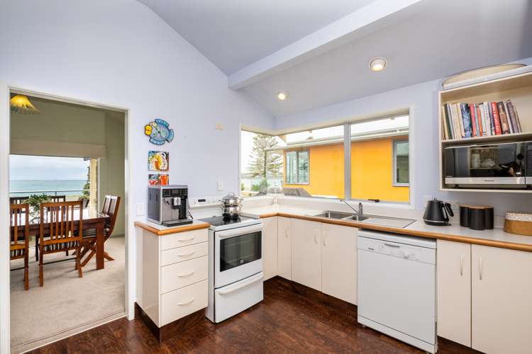 31 The Esplanade Westshore_8