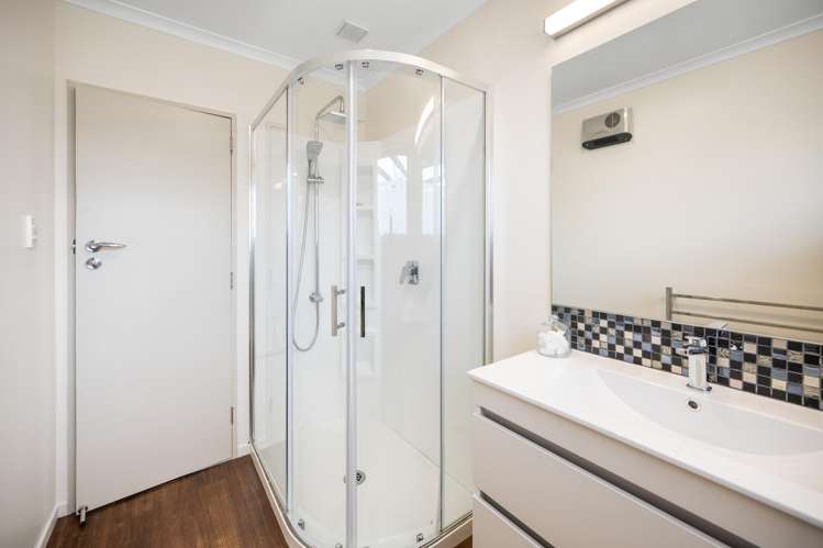 150 Airport Road Alexandra_11