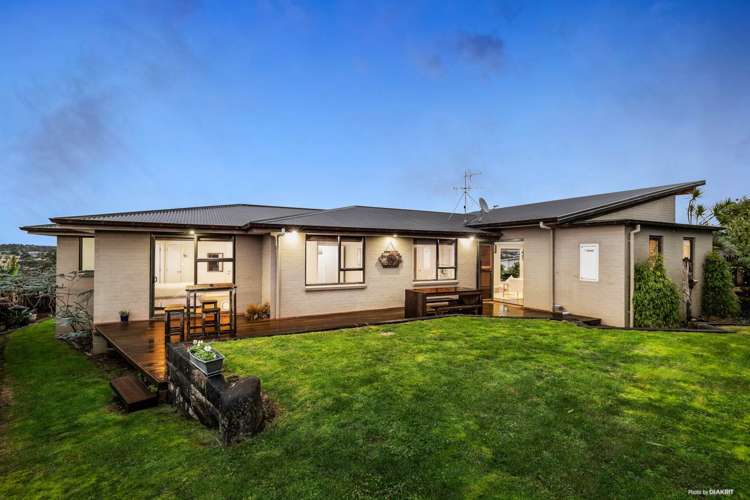 6 Ellivani Rise Pukekohe_12